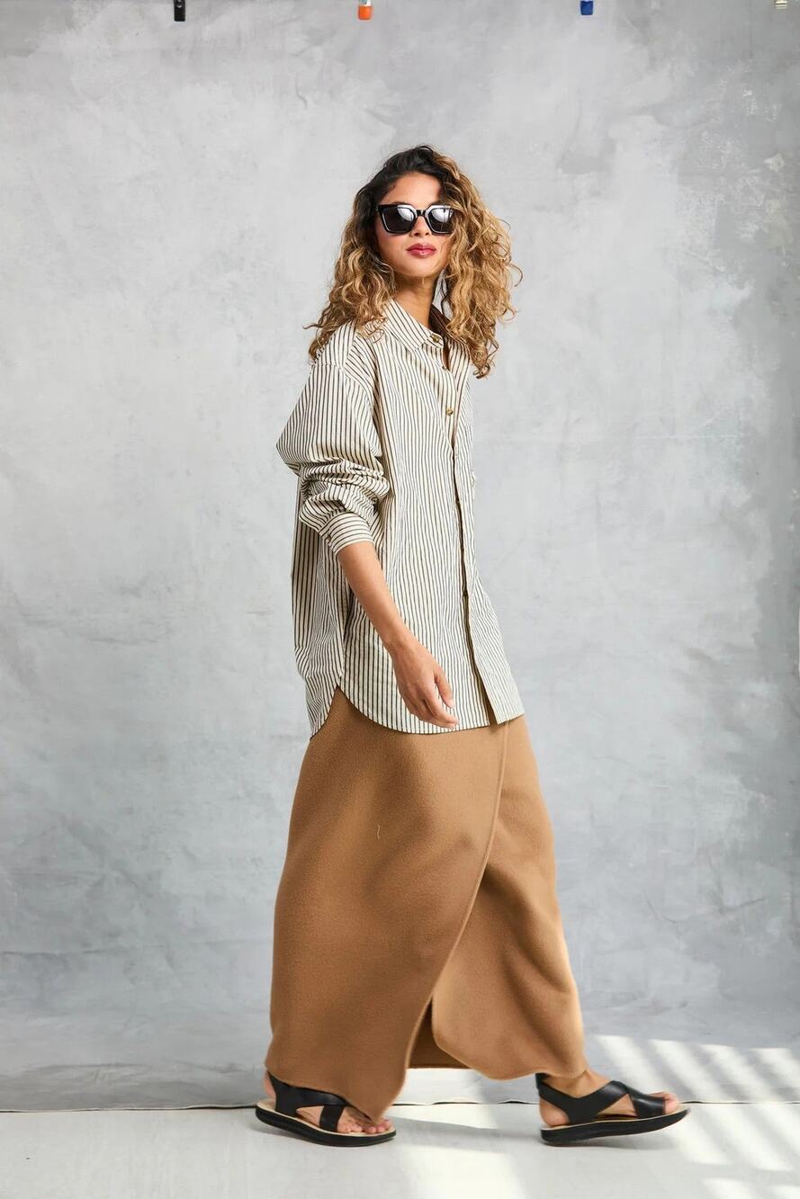 MAMÈNE Repeat Long Sleeves Buttoned Shirt - S/M